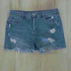 OLD NAVY  | Women's Medium Wash High Rise Ripped Hem Jean Shorts